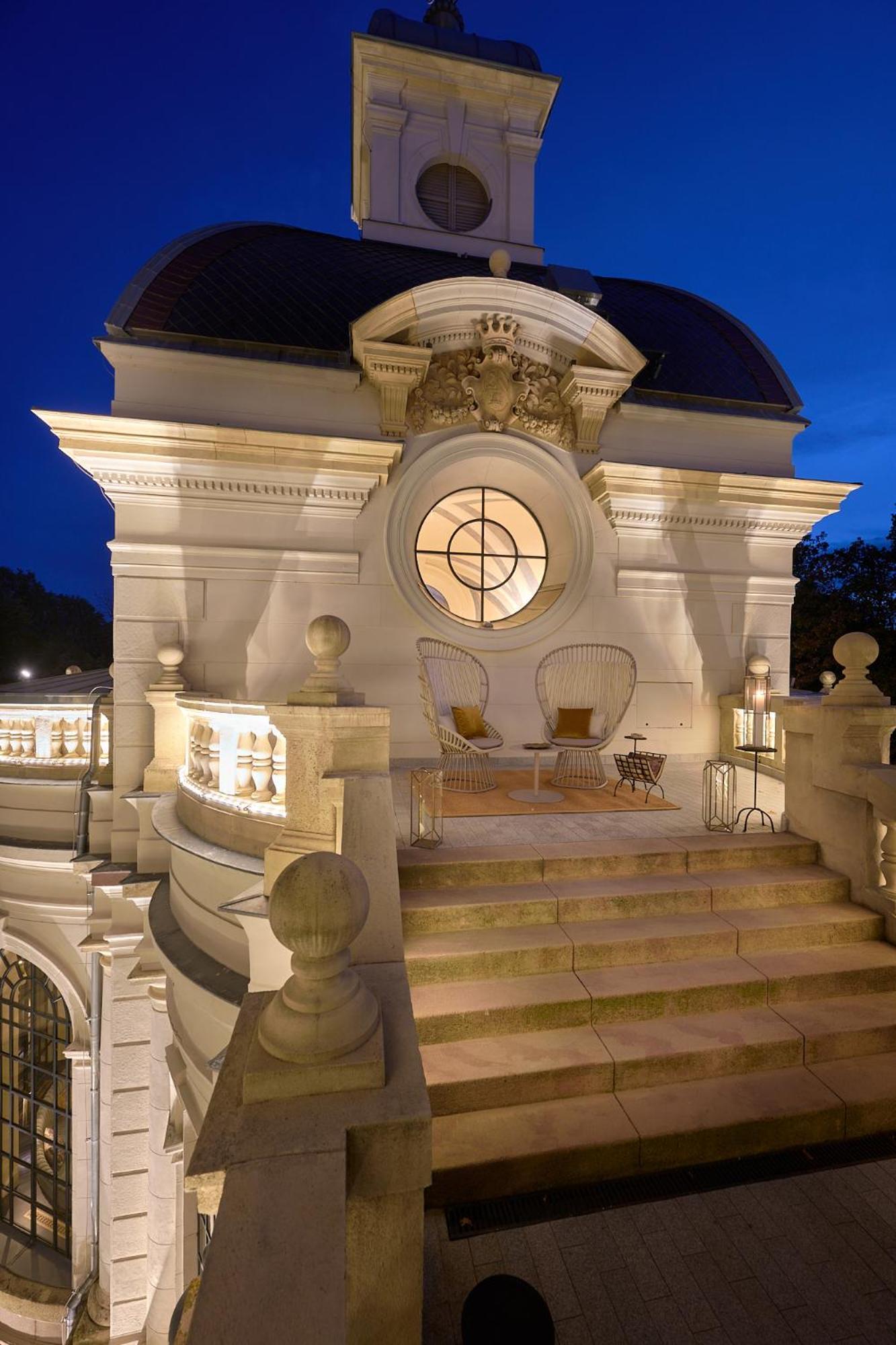 Botaniq Castle Of Tura - Small Luxury Hotels Of The World Exteriör bild